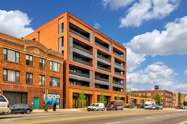 Primary Photo - 2942 W North Ave