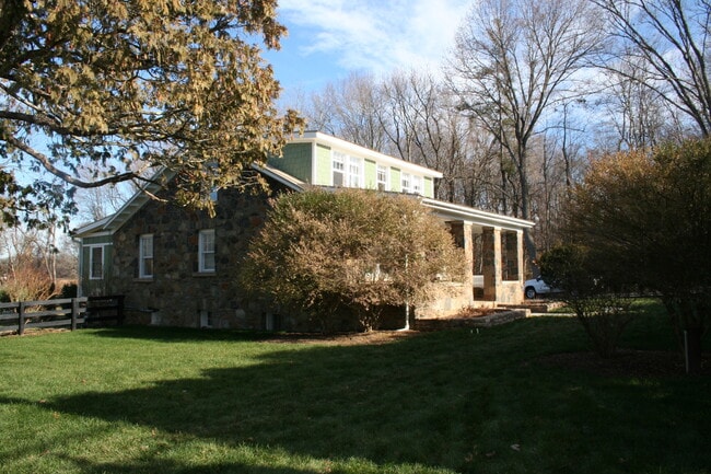 Building Photo - 37174 Little River Tpke