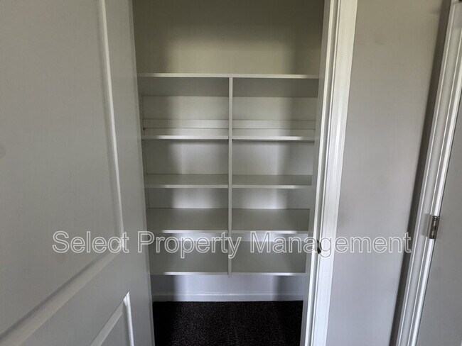 Building Photo - 8793 Elmont Cv