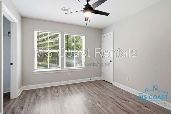Building Photo - 13393 Rene Ave
