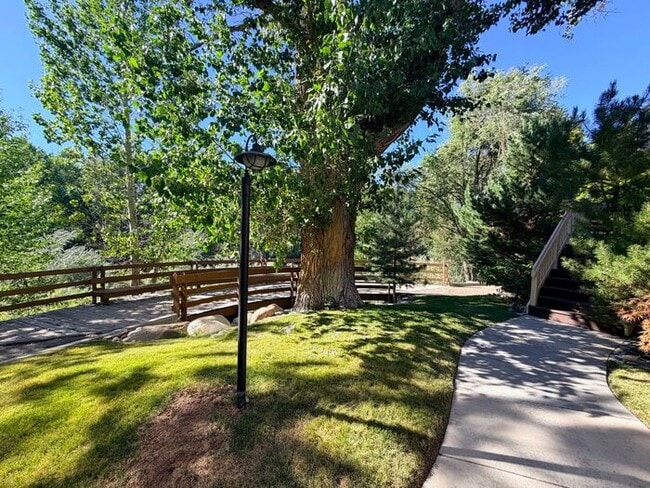 Building Photo - Reno Riverfront Condo - Single Story with Garage