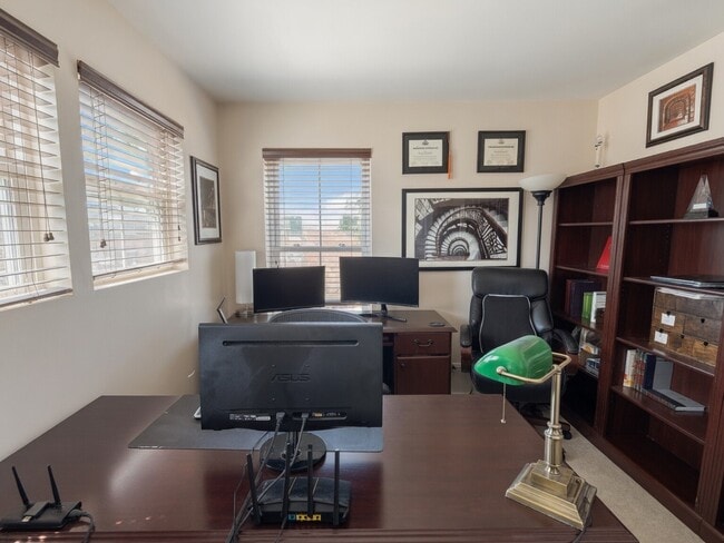 Building Photo - 2209 S Crambourne Way