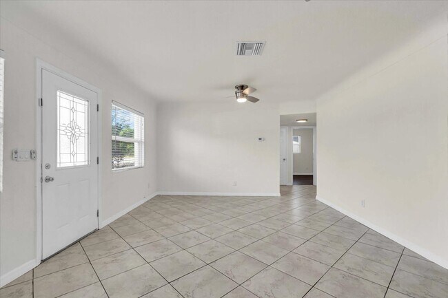 Building Photo - 8793 113th St