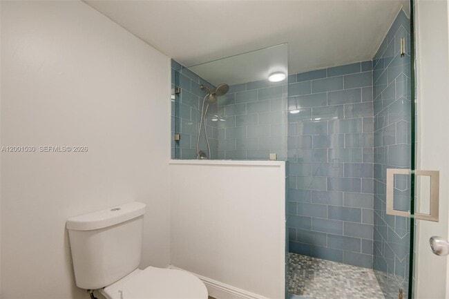 Building Photo - 565 NW 97th Ave