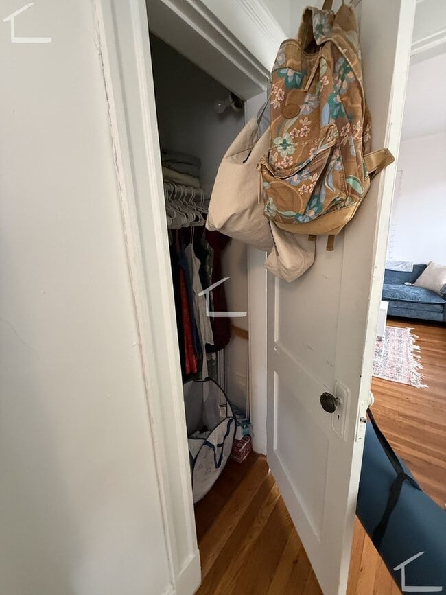 Building Photo - Spacious 2 bed in Allston.... Don't miss out!