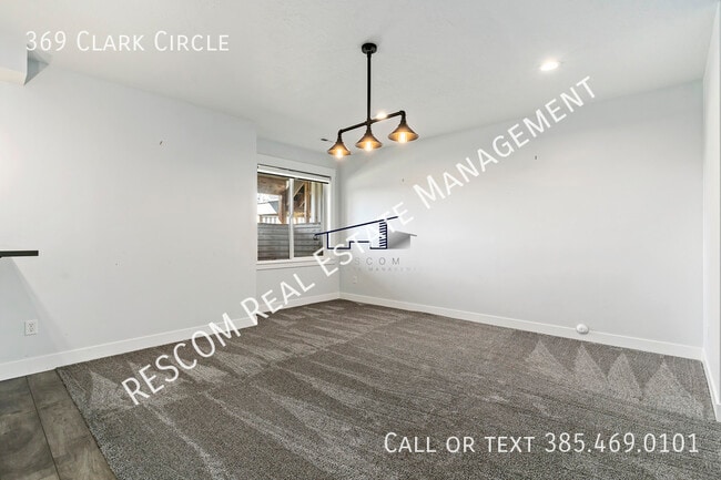 Building Photo - 369 Clark Cir