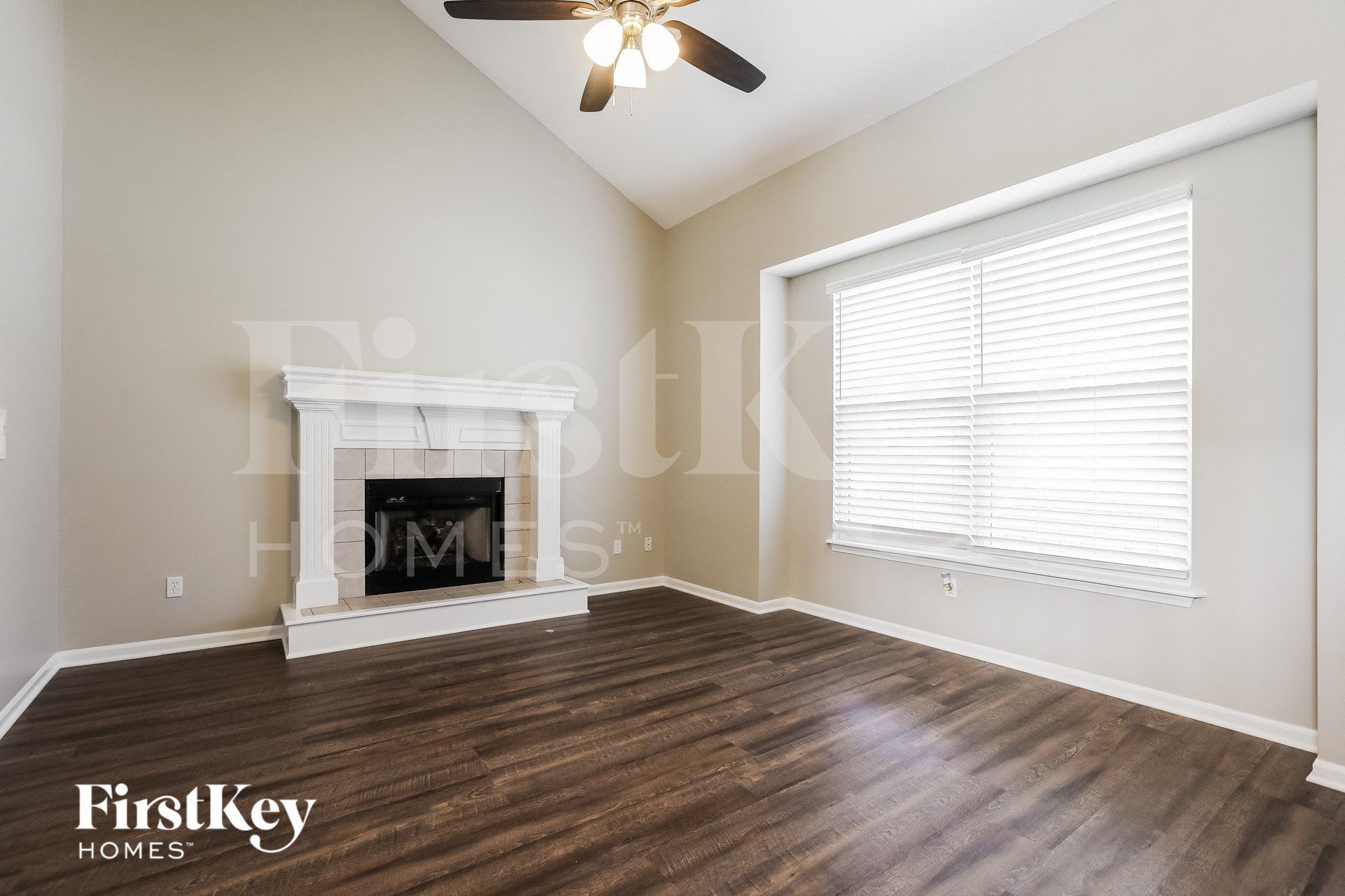 Building Photo - 7016 N Bristol Ave