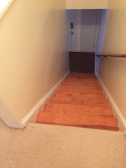 Steps - 5735 Aftonshire Dr