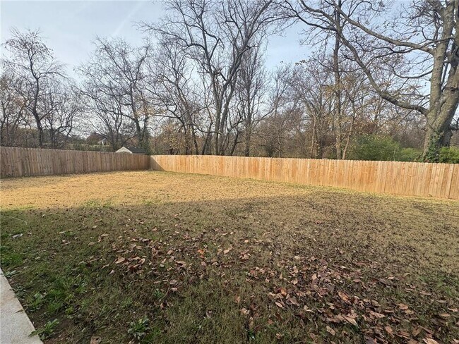 Building Photo - 500 Ryder St