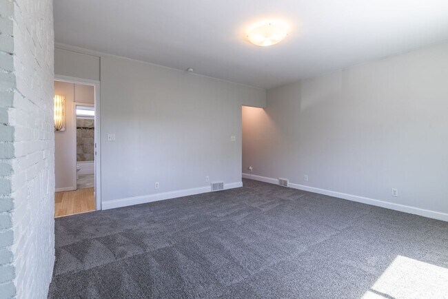 Building Photo - Available NOW  - Updated South Side Slopes Gem | Private Decks + Off-Street Parking