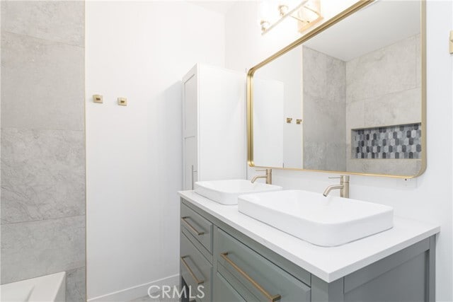 Building Photo - 2304 Roark Dr