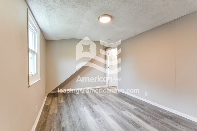 Building Photo - 4655 N 40th St