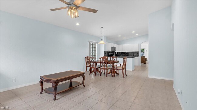 Building Photo - 3 br, 2 bath House - 5048 NW 122nd Ave