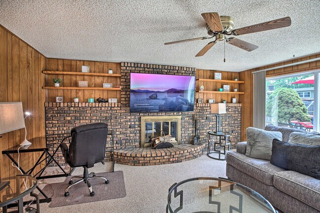 Building Photo - 514 N Arizona Ave