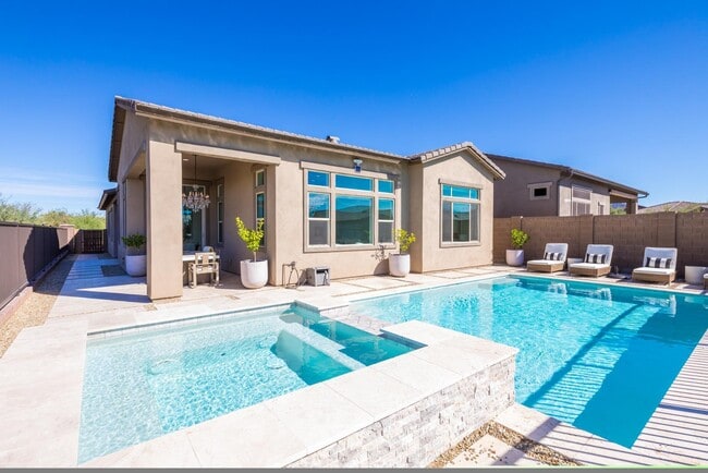 Building Photo - 7605 E Camino Del Monte