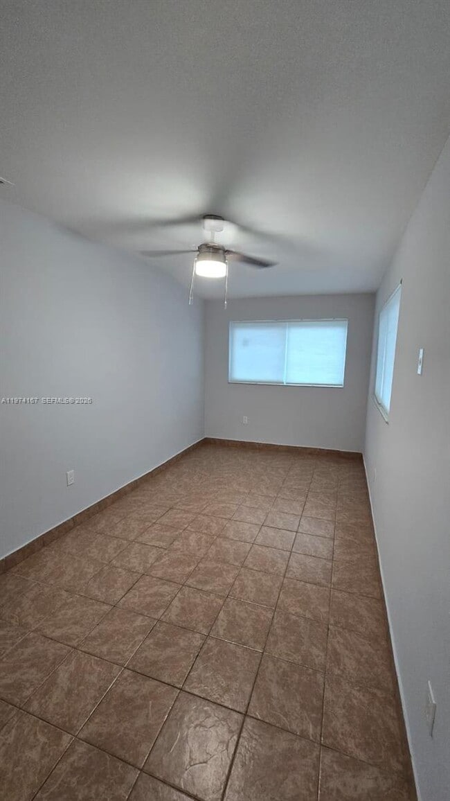 Building Photo - 5911 SW 6th St