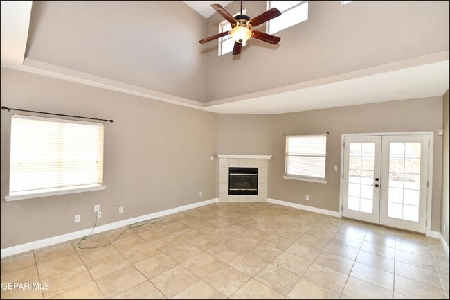 Building Photo - 7362 Luz De Dia Ct
