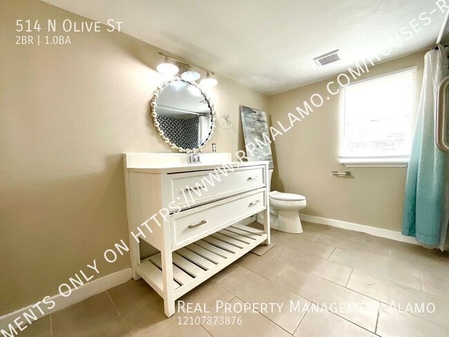 Building Photo - 514 N Olive St