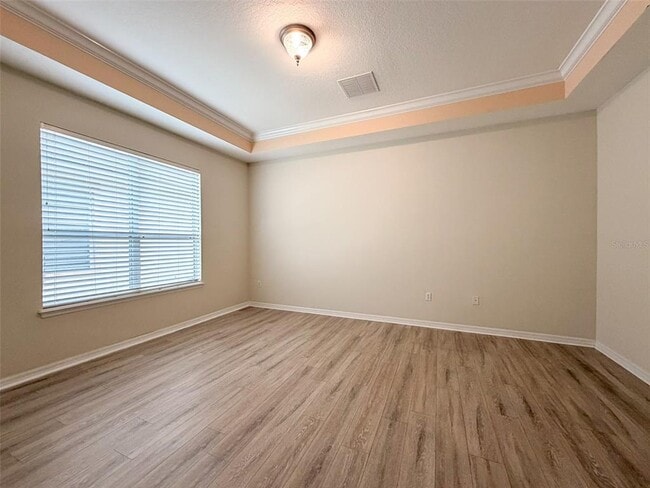 Building Photo - 12947 Runswick Ave