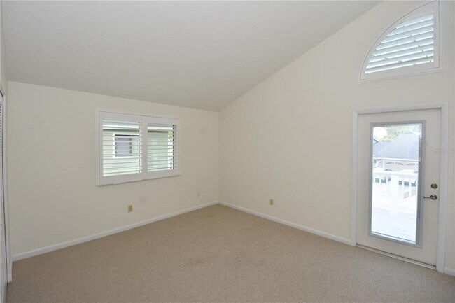Building Photo - 26 Landings Ln