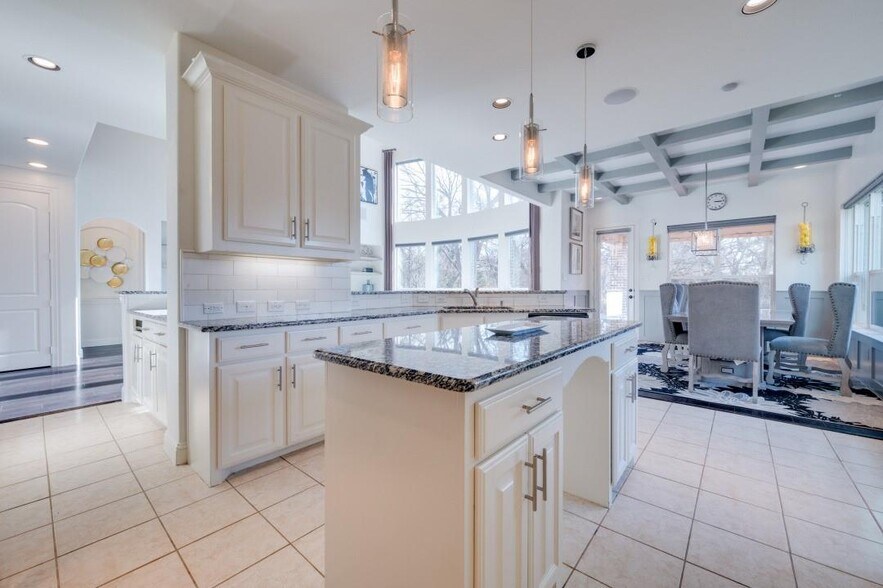Building Photo - 12893 Wolf Snare Dr
