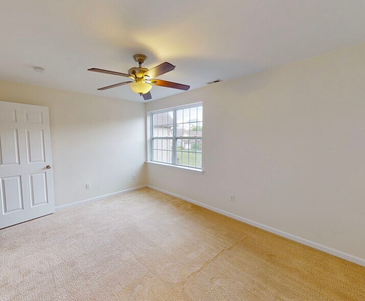 Building Photo - 1824 Big Ridge Dr