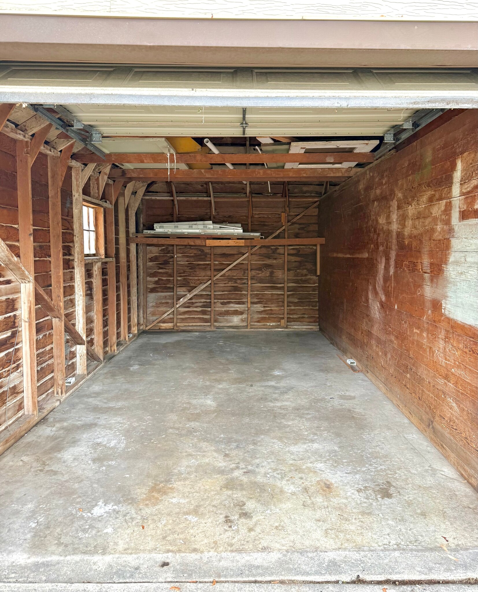 Garage - 2909 Brinker Ave