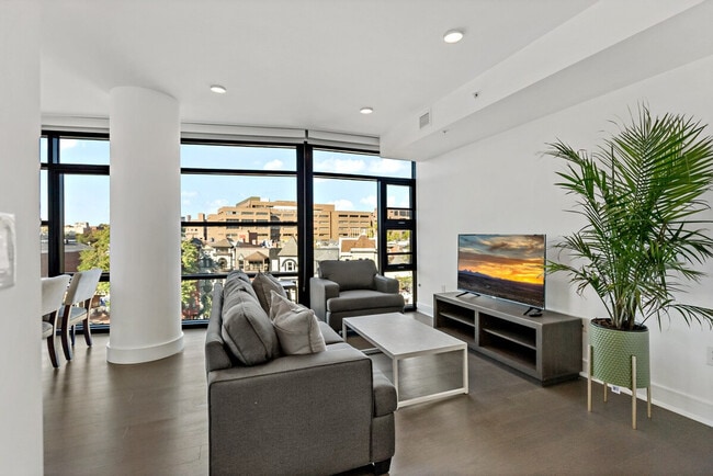 Building Photo - 2007 Vermont Ave NW