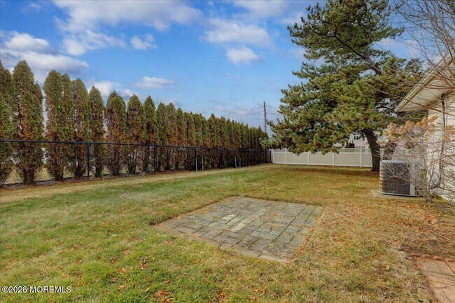 Building Photo - 8 Pullman Ave