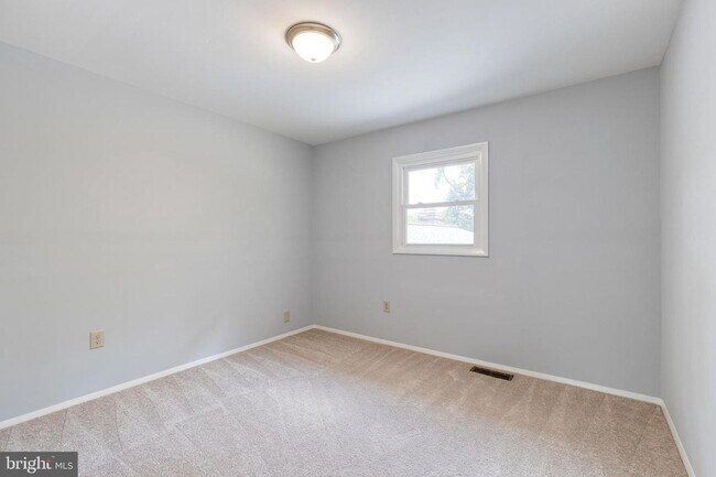 Building Photo - 1099 Snow Hill Ln