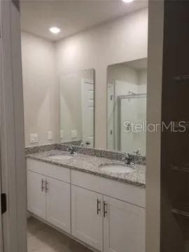 Building Photo - 3248 Bella Vista Dr