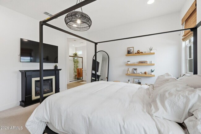 Building Photo - 5714 S Veneto