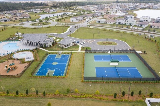 Building Photo - 12686 NW Copper Creek Dr