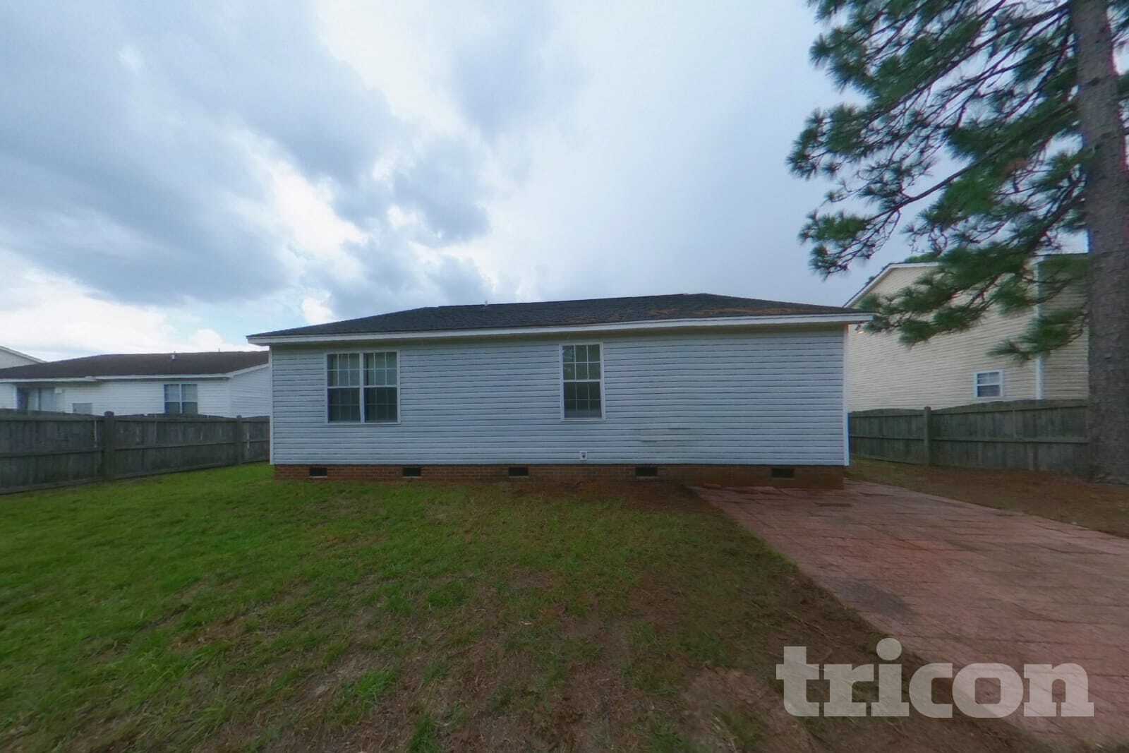 Building Photo - 1310 May Oak Cir