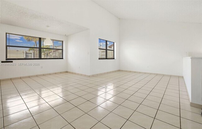 Building Photo - 10050 NW 9th St Cir