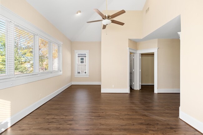 Partial view of master bedroom - 515 W 17th St