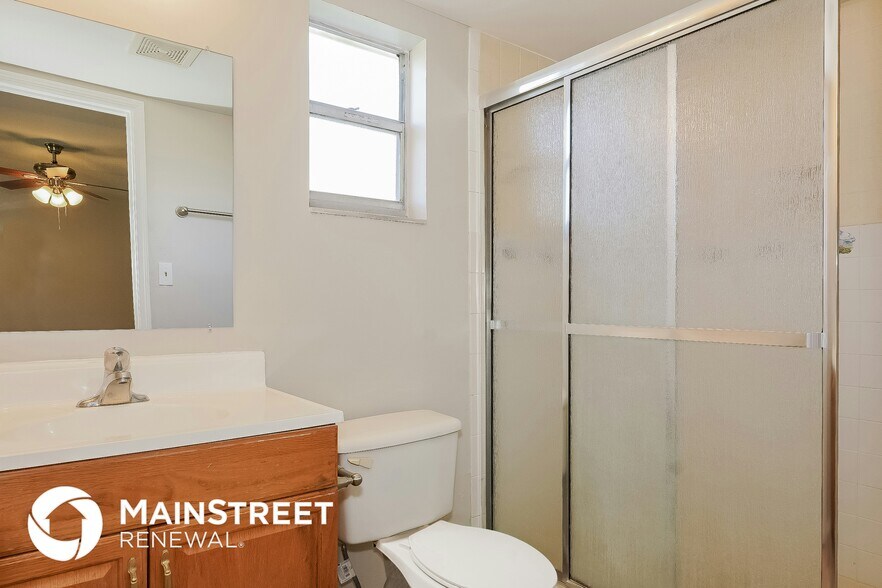 Building Photo - 3970 Oakland St