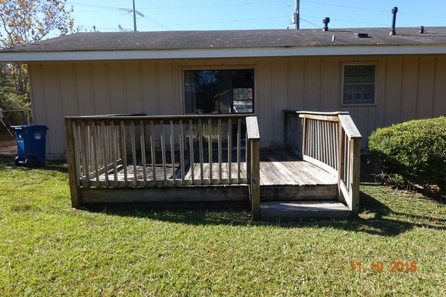 Building Photo - NO SHOWINGS UNTIL FEBRUARY 23, 2024