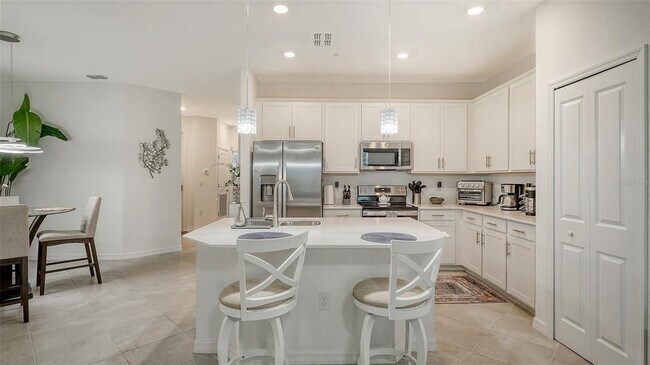 Building Photo - 12140 Wellen Golf St