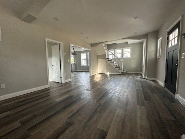 Building Photo - Beautiful Four-Bedroom House In Baltimore