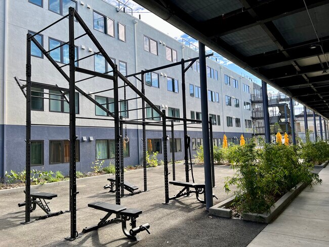 E. Courtyard - Gym - 1919 Market Street