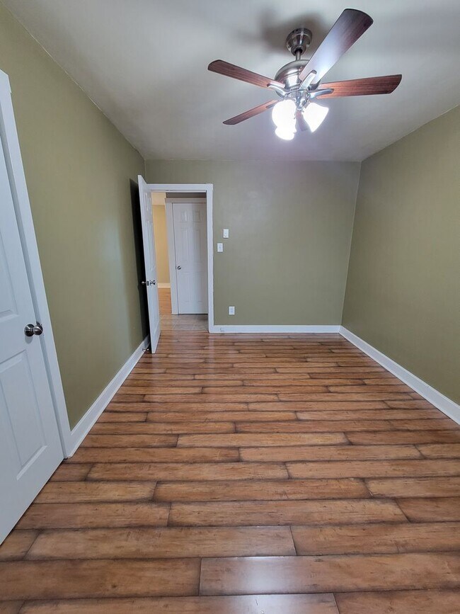 Building Photo - 5176-5178 Greenvillage Road