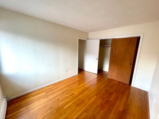 Building Photo - 28 Allston St