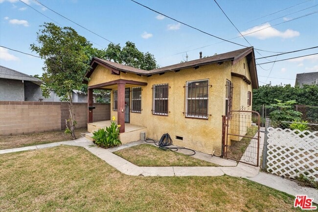 Building Photo - 5008 S Wilton Pl