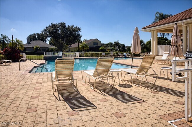 Building Photo - 8310 Big Acorn Cir