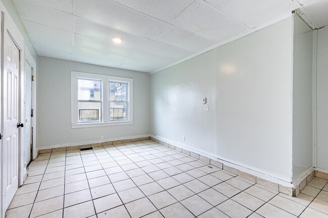 Building Photo - 201 Parkway