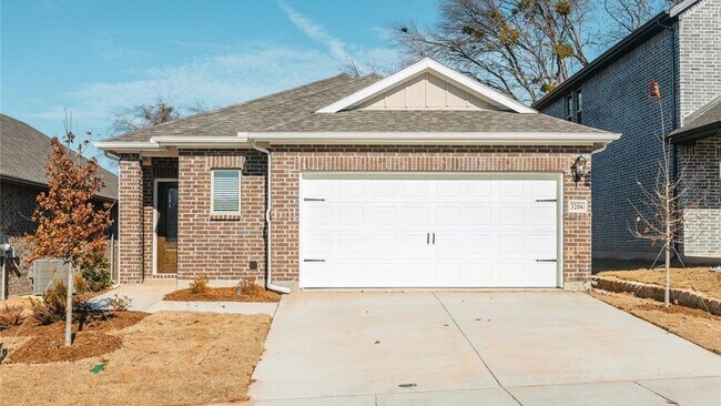 Building Photo - 2914 Whispering Pine Blvd