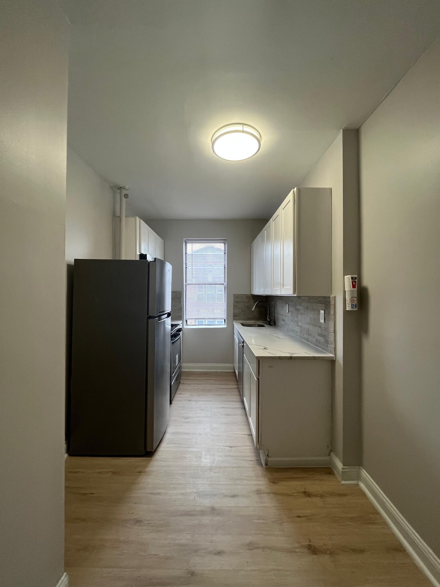 Building Photo - 5307 Palisade Ave