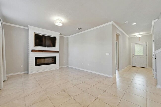 Building Photo - 5508 Mickelson Cove