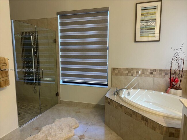 Building Photo - 5107 Genoa St